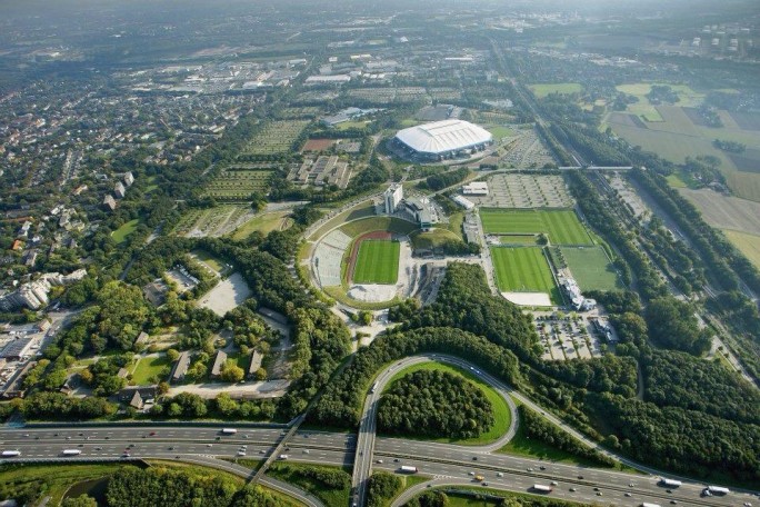 Arena auf Schalke-Luft.jpg